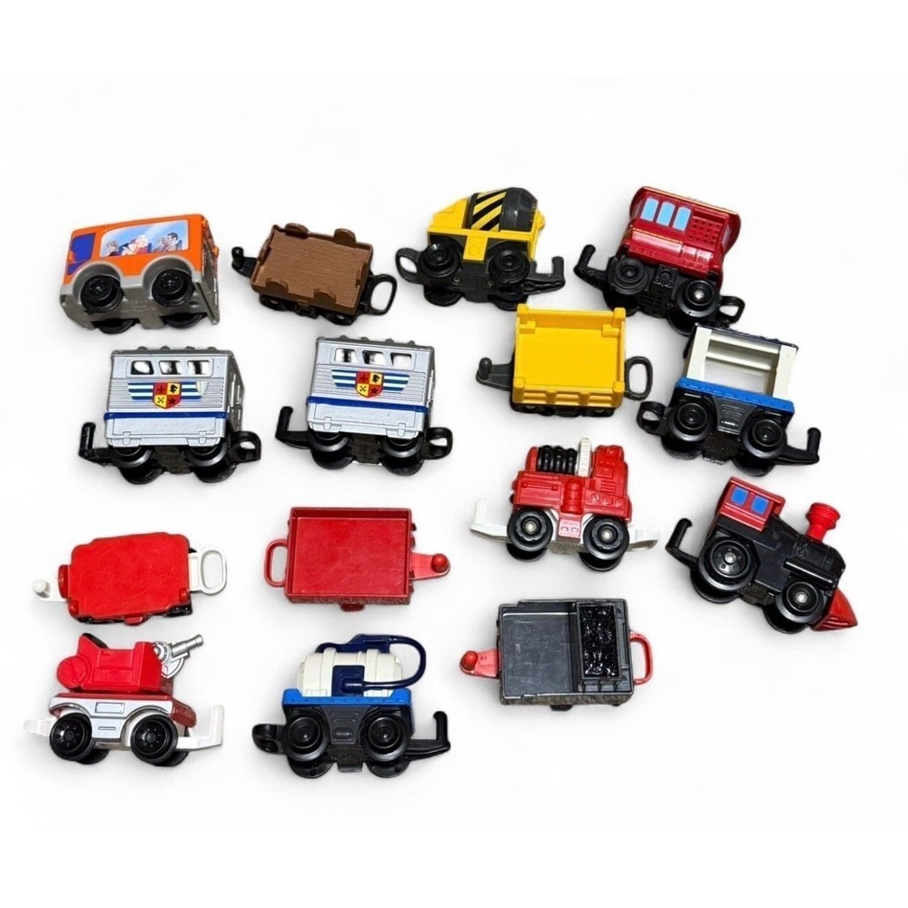 2006‎ Mattel geo tracks cars lot